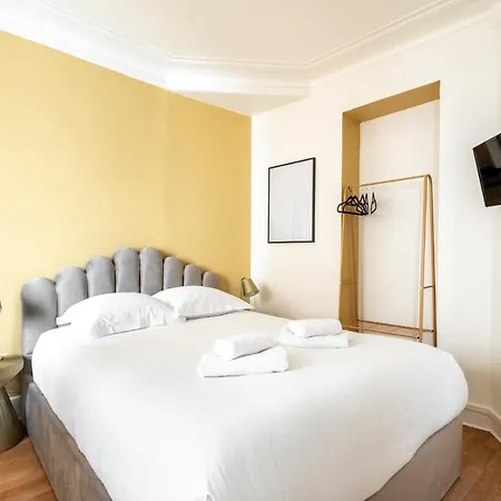 Apartment Studio Boulevard Voltaire - Golden Paris